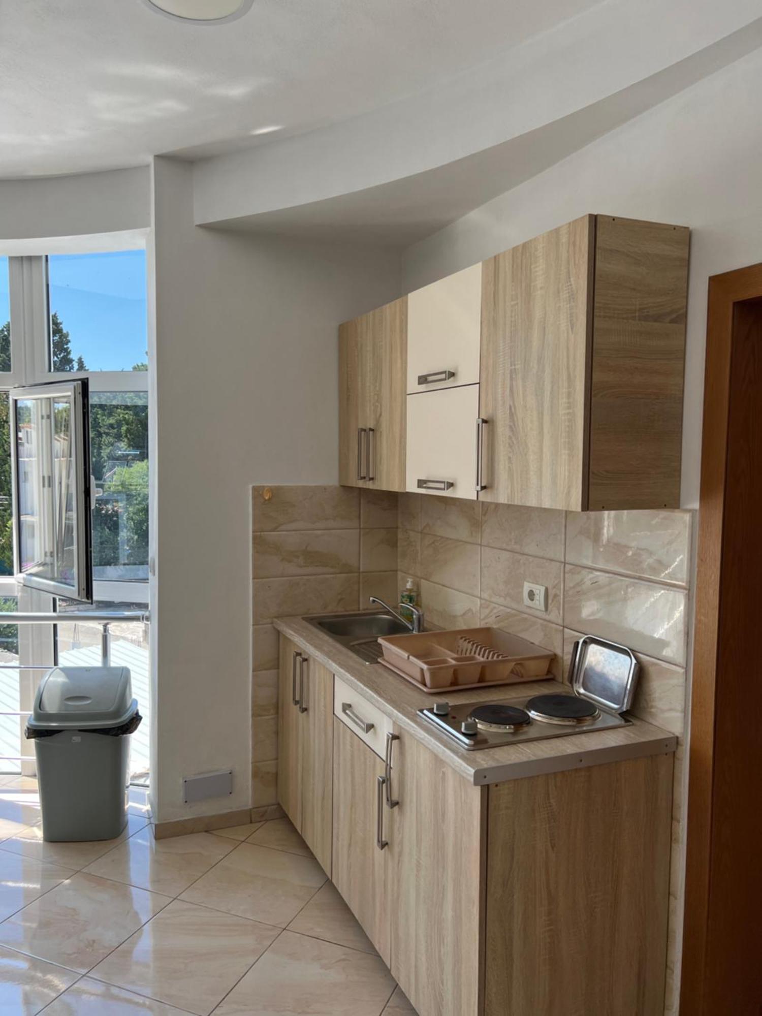 Apartments Fati & Flori Улцинь Экстерьер фото